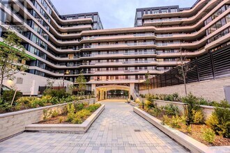 8188 Yonge St in Vaughan, ON - Building Photo - Building Photo
