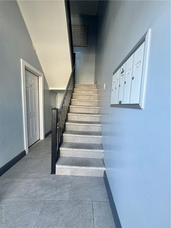 6 Parsons St in Harrison, NY - Building Photo - Building Photo