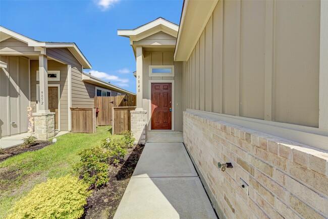 property at 9848 Grosbeak Ln