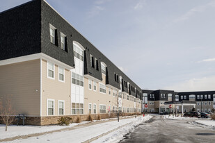 Osprey Point Apartments in Little Ferry, NJ - Building Photo
