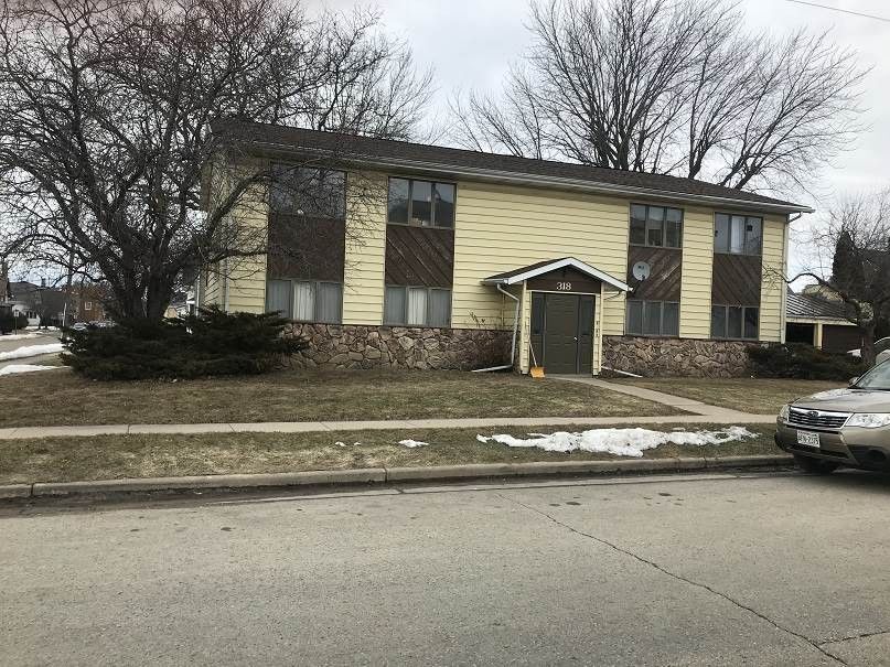 318 E Brown St in Waupun, WI - Building Photo