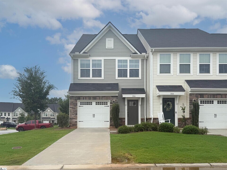 306 Mallow Dr in Simpsonville, SC - Building Photo