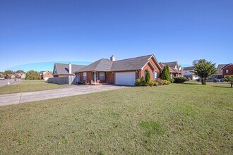 5156 Cicada Cir in Murfreesboro, TN - Building Photo - Building Photo