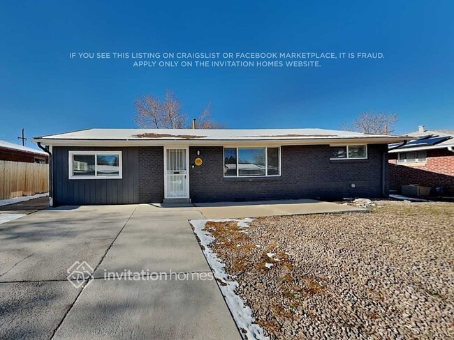 property at 1415 S Depew St