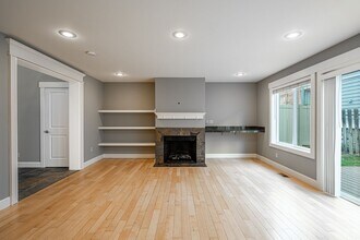 104 Vineyard Ln in Chelan, WA - Building Photo - Building Photo