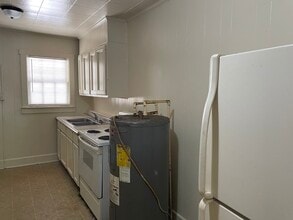 1609 Iola Dr in Valdosta, GA - Foto de edificio - Building Photo