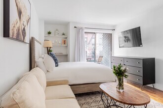 328 W 11th St in New York, NY - Foto de edificio - Building Photo