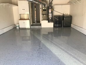 8139 Via Mallorca in La Jolla, CA - Foto de edificio - Building Photo