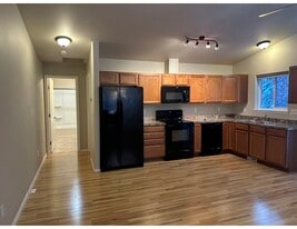 12729 Spring Brook Dr in Anchorage, AK - Building Photo