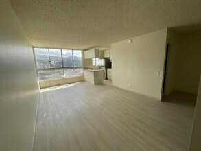 2740 Kuilei St in Honolulu, HI - Building Photo - Building Photo