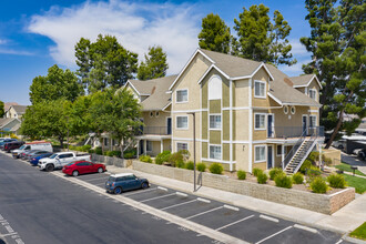 Sierra Canyon Apartments in Canyon Country, CA - Building Photo - Building Photo