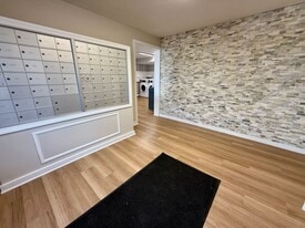 Cedar Glen in Norwich, CT - Building Photo