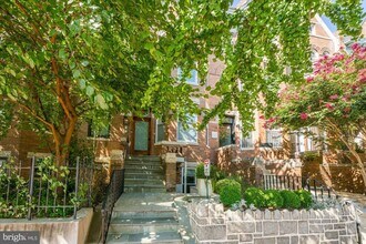1777 T St NW, Unit 5 in Washington, DC - Foto de edificio - Building Photo
