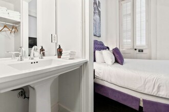 508 Chartres St, Unit SI ID1272334P in New Orleans, LA - Foto de edificio - Building Photo