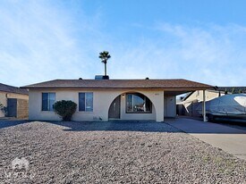 4045 E Nancy Ln in Phoenix, AZ - Building Photo