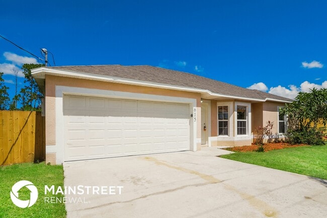 property at 615 NW North Macedo Blvd