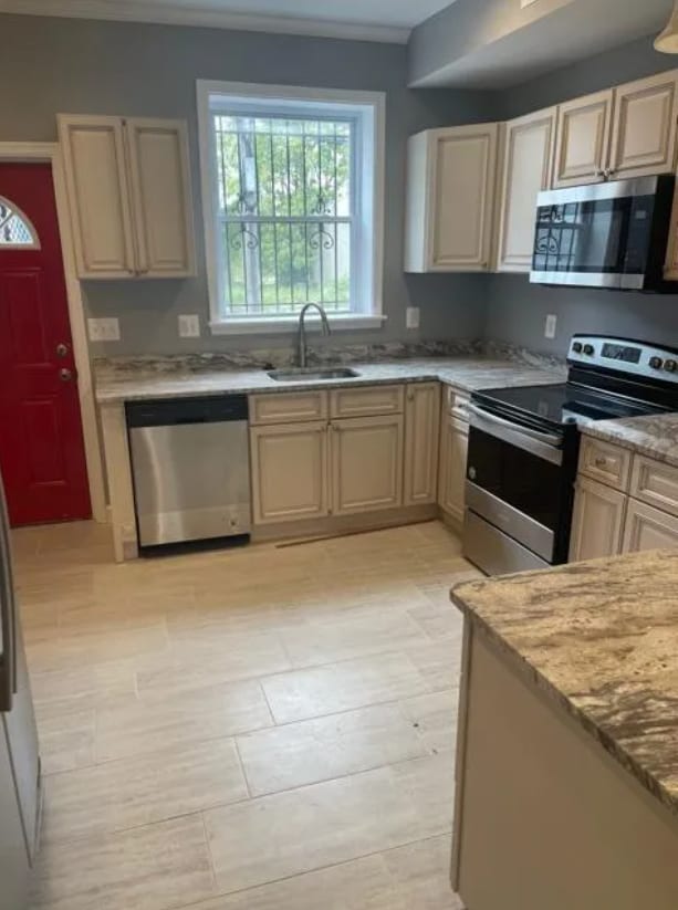 1608 N Milton Ave in Baltimore, MD - Building Photo - Building Photo