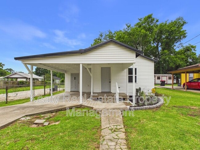 property at 908 St Charles St