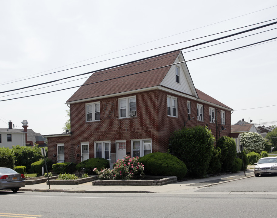 115-119 Glen Head Rd in Glen Head, NY - Building Photo