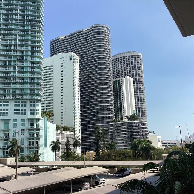 property at 2001 Biscayne Blvd