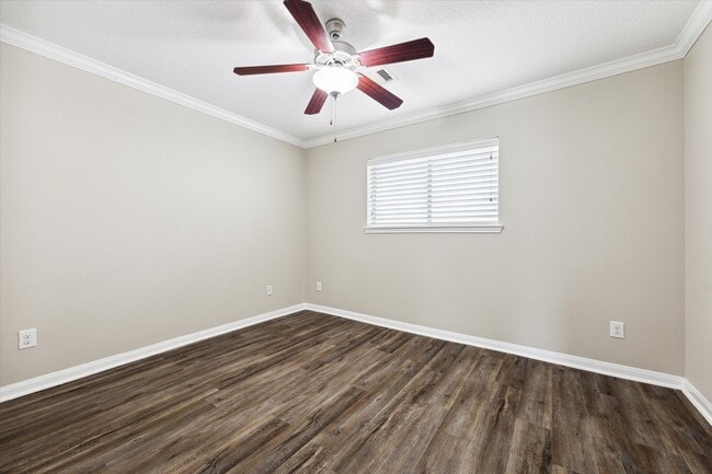 property at 427 W 16th St