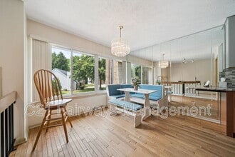 804 Fairways Dr in Oakmont, PA - Building Photo - Building Photo