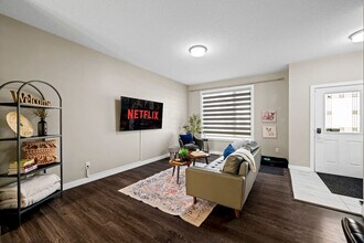 10755-10792 92 St NW in Edmonton, AB - Building Photo - Building Photo