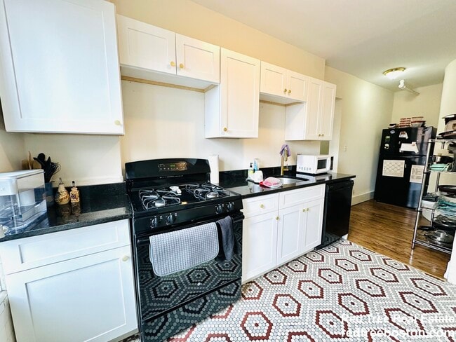 452 Park Dr in Boston, MA - Building Photo - Building Photo