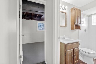 4290 Norwood Dr in Trenton, MI - Building Photo - Building Photo