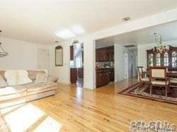 12 Ross Ave in Melville, NY - Building Photo - Building Photo