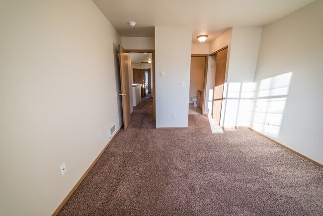 2109 Yellowstone St in Ellensburg, WA - Building Photo - Building Photo