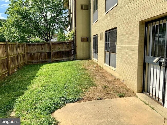 3109 Naylor Rd SE in Washington, DC - Foto de edificio - Building Photo