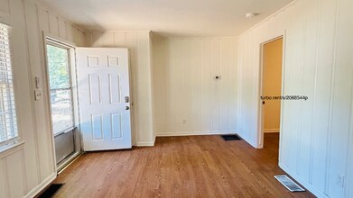 7062 Felton Ln in Mableton, GA - Building Photo - Building Photo