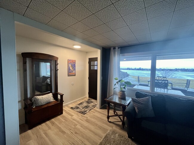 3312 W Lakeshore Dr in Moses Lake, WA - Building Photo - Building Photo