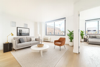 Parkhill City in Jamaica, NY - Foto de edificio - Building Photo