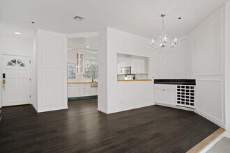 850 N Poinsettia Pl in Los Angeles, CA - Foto de edificio - Building Photo