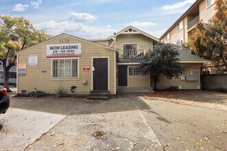 B29--2601-11 S Orchard/1238 W Adams in Los Angeles, CA - Building Photo - Building Photo