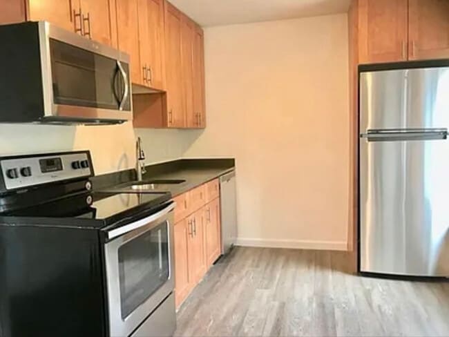 35 Raymond Marchetti St in Ashland, MA - Building Photo - Building Photo