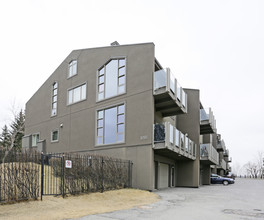 3315 Rideau Pl SW in Calgary, AB - Building Photo - Building Photo