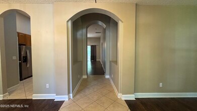 614 Loire Ct in Jacksonville, FL - Building Photo - Building Photo