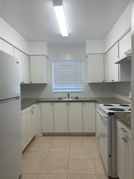 property at 3800 Riverside Dr