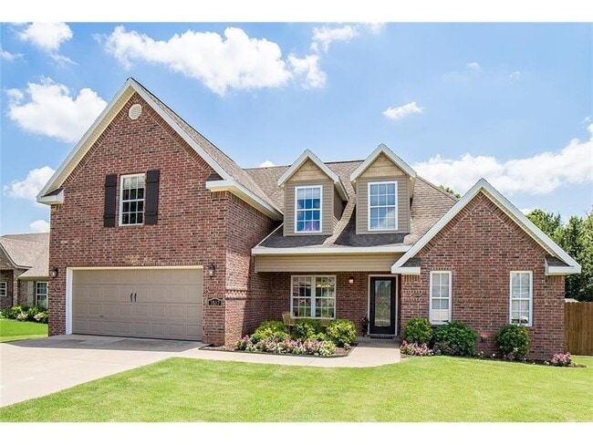 property at 3507 SW Briar Creek Ave