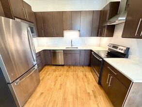 13 W Central St in Natick, MA - Building Photo - Building Photo