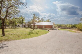 301 Judy Dr in Dripping Springs, TX - Building Photo - Building Photo