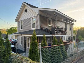 123 Lakeview Ave, Unit Apartment #2 in Valhalla, NY - Building Photo