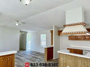 16206 Wood Dr in Channelview, TX - Building Photo - Building Photo