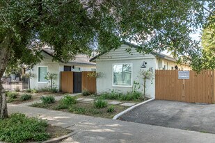 411-417 N Euclid Ave in Pasadena, CA - Building Photo