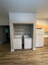 225 E Stonehaven Cir, Unit B in Wasilla, AK - Building Photo - Building Photo