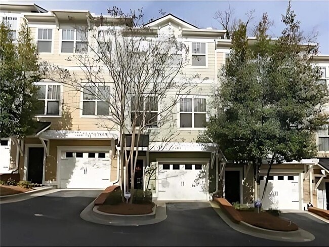 property at 1947 Sterling Oaks Cir NE