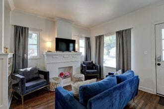 2015 W Easton St in Tulsa, OK - Building Photo - Building Photo